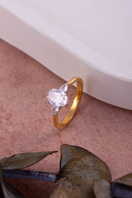 Three-Stone Oval Diamond Ring in Yellow Gold | Lab-Grown Diamond Engagement Ring | Classic Elegant Women’s Ring – Diamral Jewels