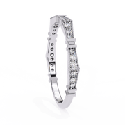 Beautiful Shared-Prong Mind Ladies Ring (LR14034)