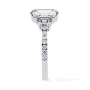Twinkling Griffin Passion Ladies Ring (LR14182)
